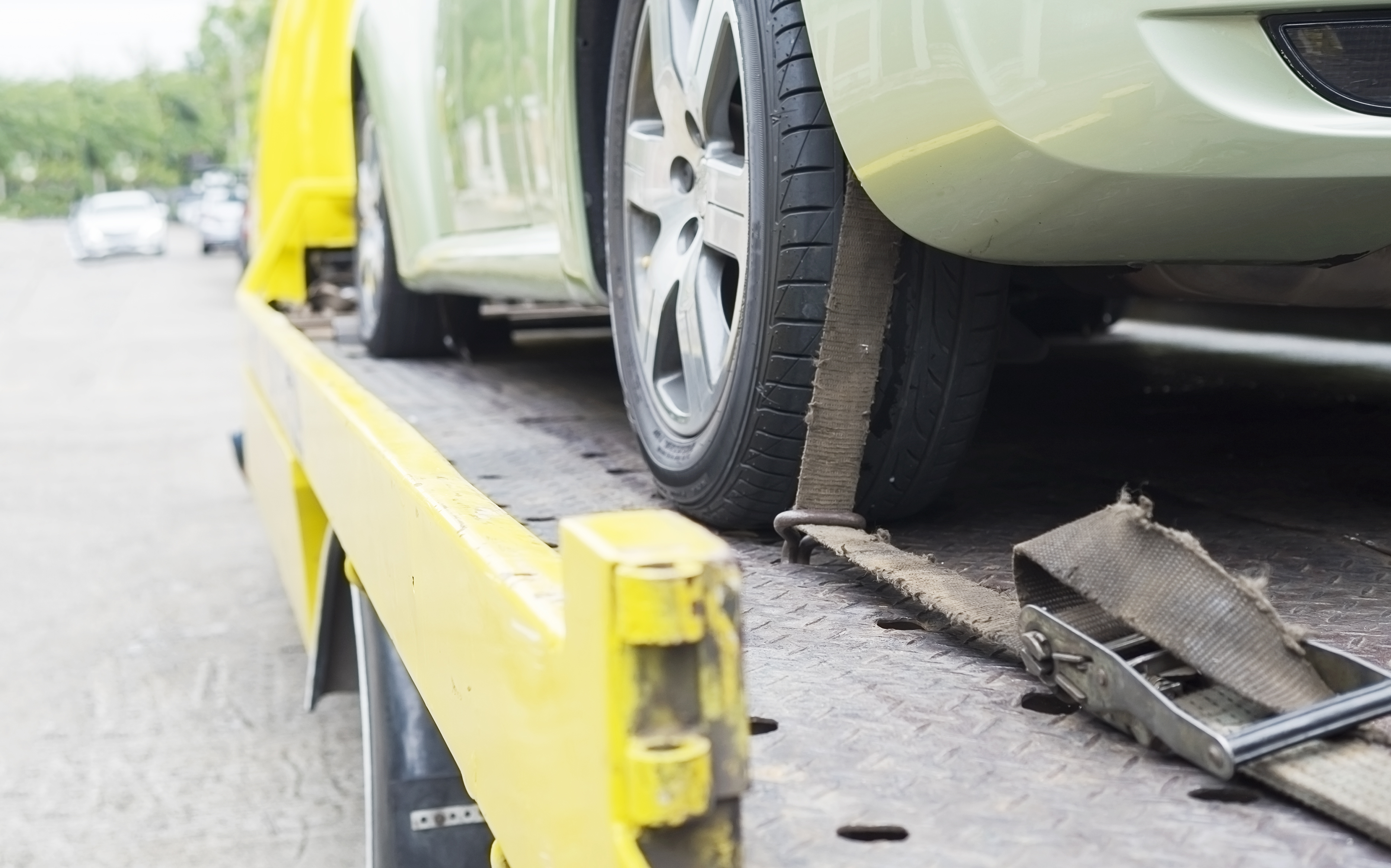 Accident Recovery and Flatbed Towing Dubai - Phase 2 Recovery